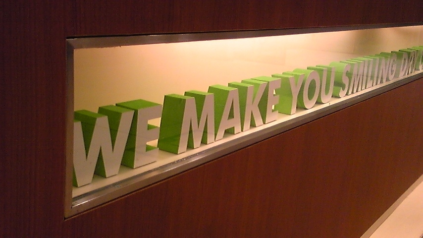 スタッフの笑顔